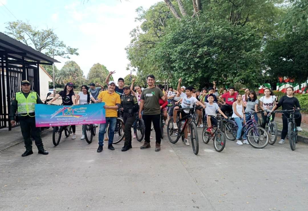 Actividad ciclo paseo en pro dela sana convivencia