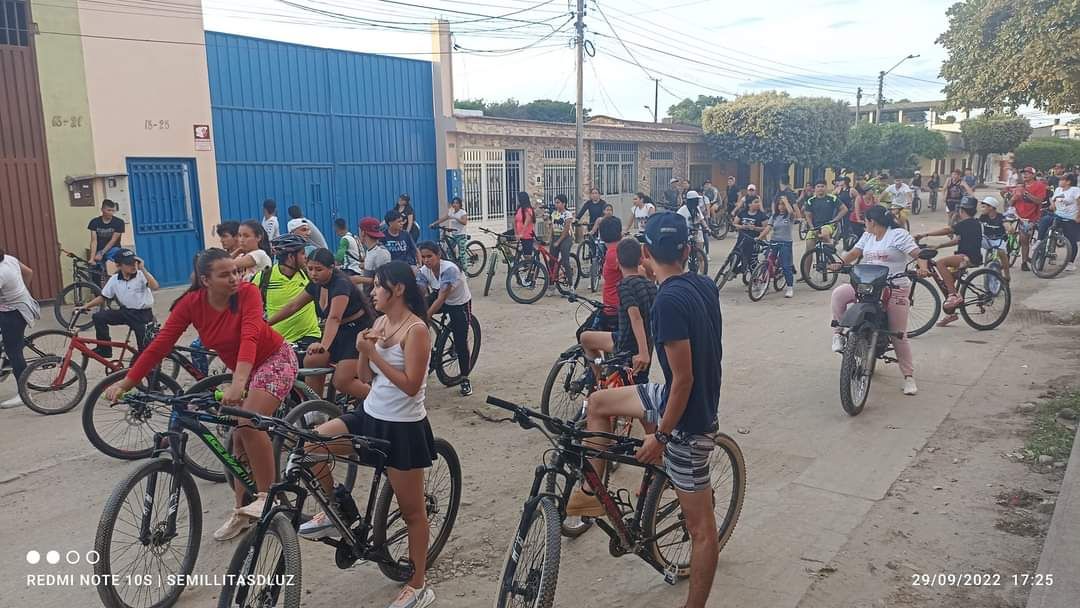 Actividad ciclo paseo en pro dela sana convivencia